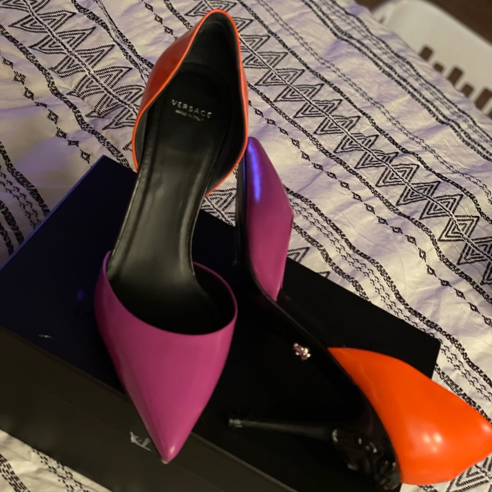 Versace Donna Pump